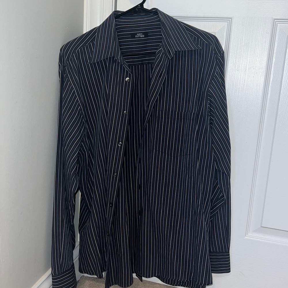 Nice dress shirt (fitted)
